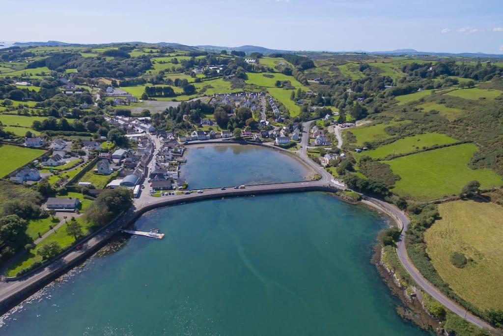 Coastal Village Retreat Castletownshend Esterno foto